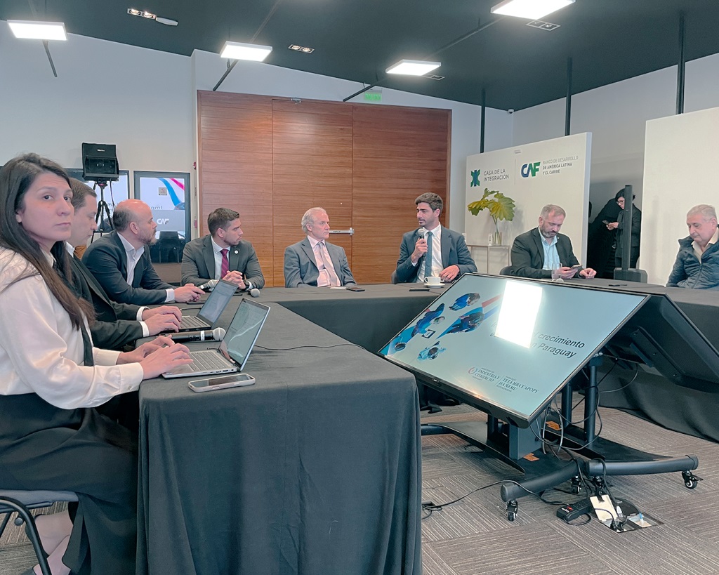 CAF respalda estrategia del MIC para duplicar la economía paraguaya al 2035