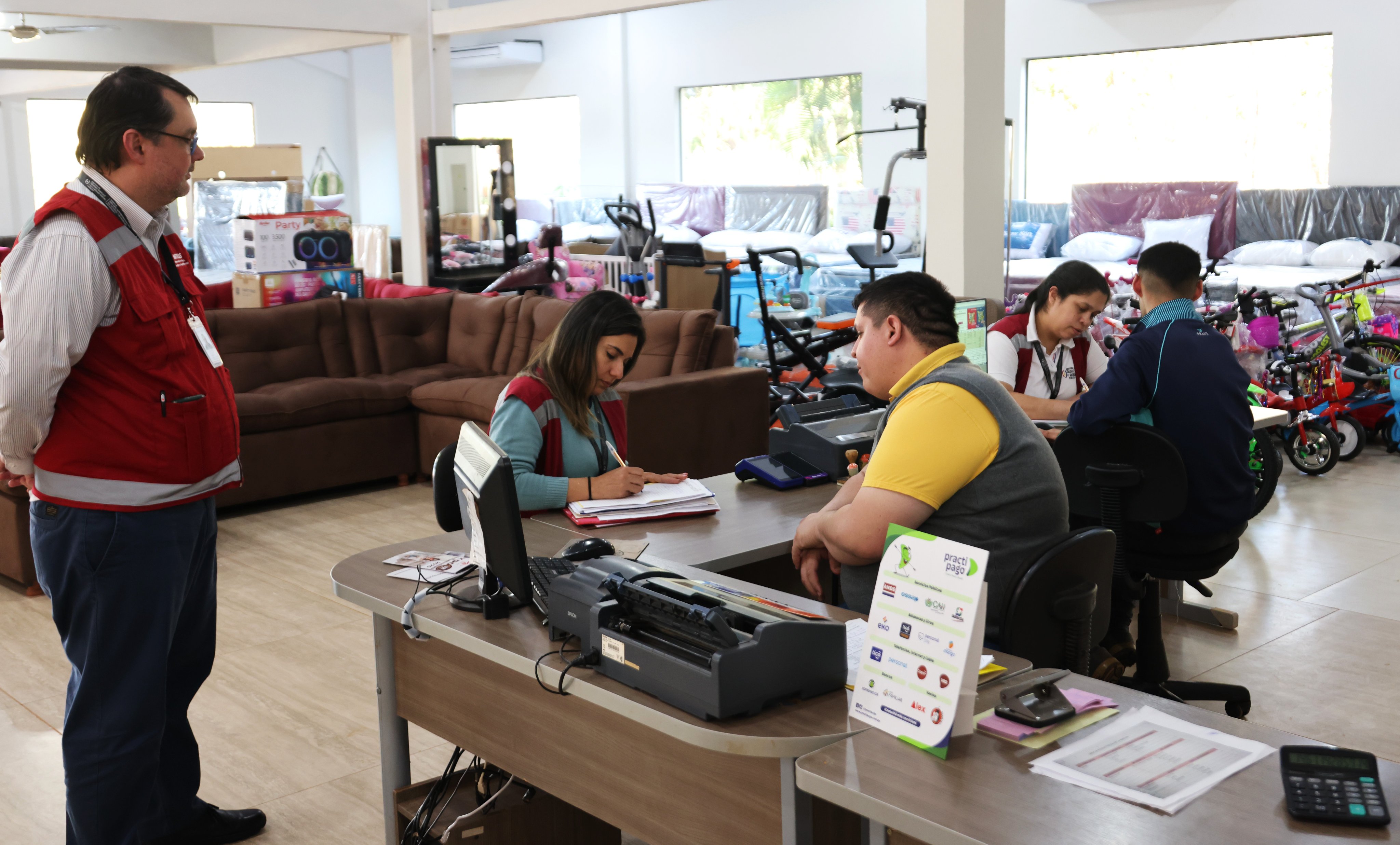 Rigen nuevos salarios mínimos para trabajadores del sector privado