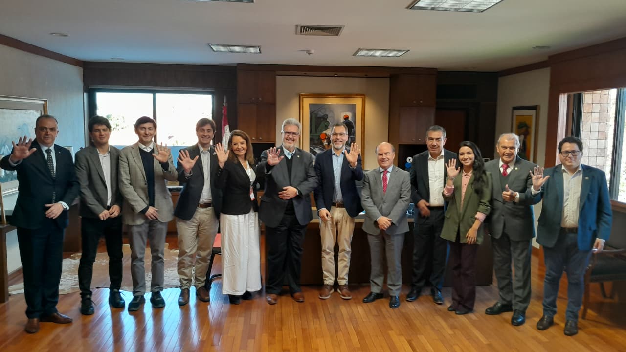 ProChile y la UIP fortalecen oportunidades comerciales entre ambos países