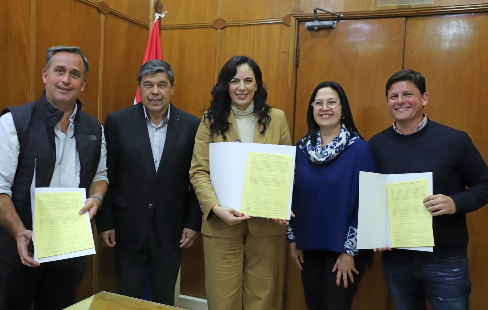Firman contrato para mejora y ampliación de la Ruta D027 (Ex Ruta I)