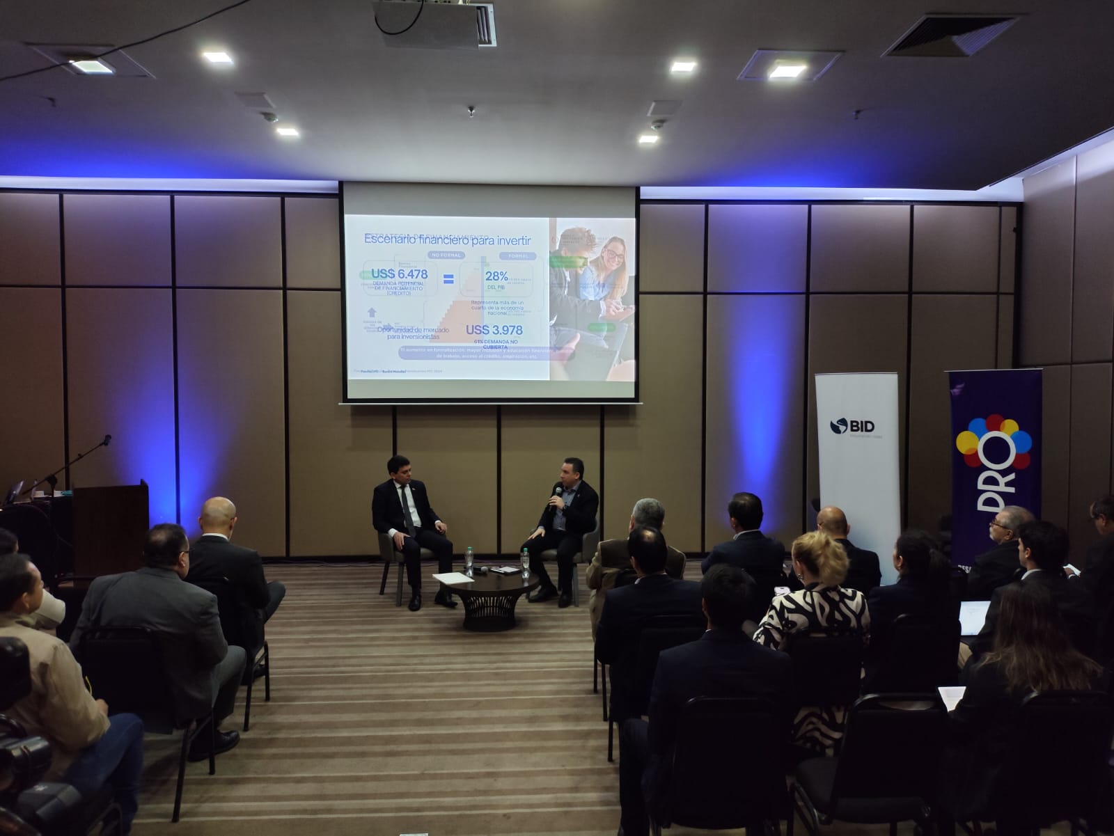 Formalización y acceso a créditos sigue siendo un gran desafío para las mipymes en Paraguay, lamentaron en foro