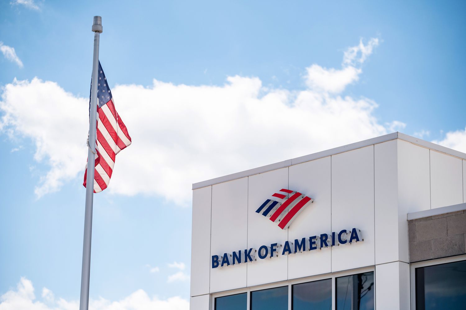 Bank of America aumenta su beneficio en el segundo trimestre de 2025 y anuncia alza del dividendo
