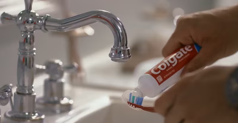 Más países de Latam suspenden pasta dental de Colgate por reportes de efectos adversos